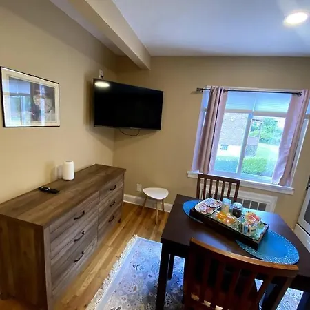 Cozy Boston Getaway Apartment! Free Parking Exterior photo