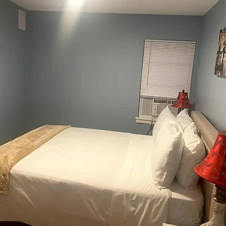 Cozy Boston Getaway Apartment! Free Parking Exterior photo