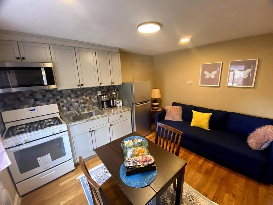 Appartement Cozy Getaway Apartment! Free Parking *