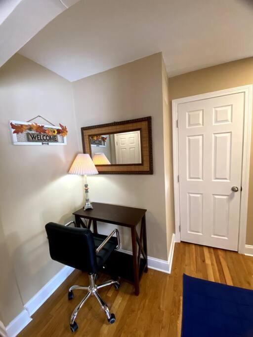Cozy Getaway Apartment! Free Parking Appartement *