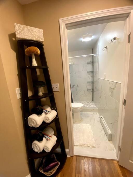 Appartement Cozy Getaway Apartment! Free Parking *